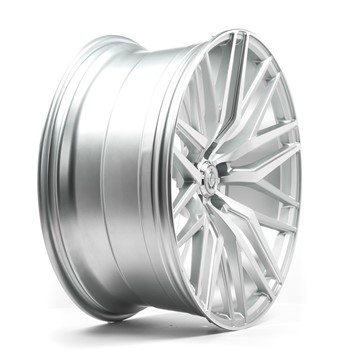 22" Axe EX30 Silver Polished Face Alloy Wheels	1
